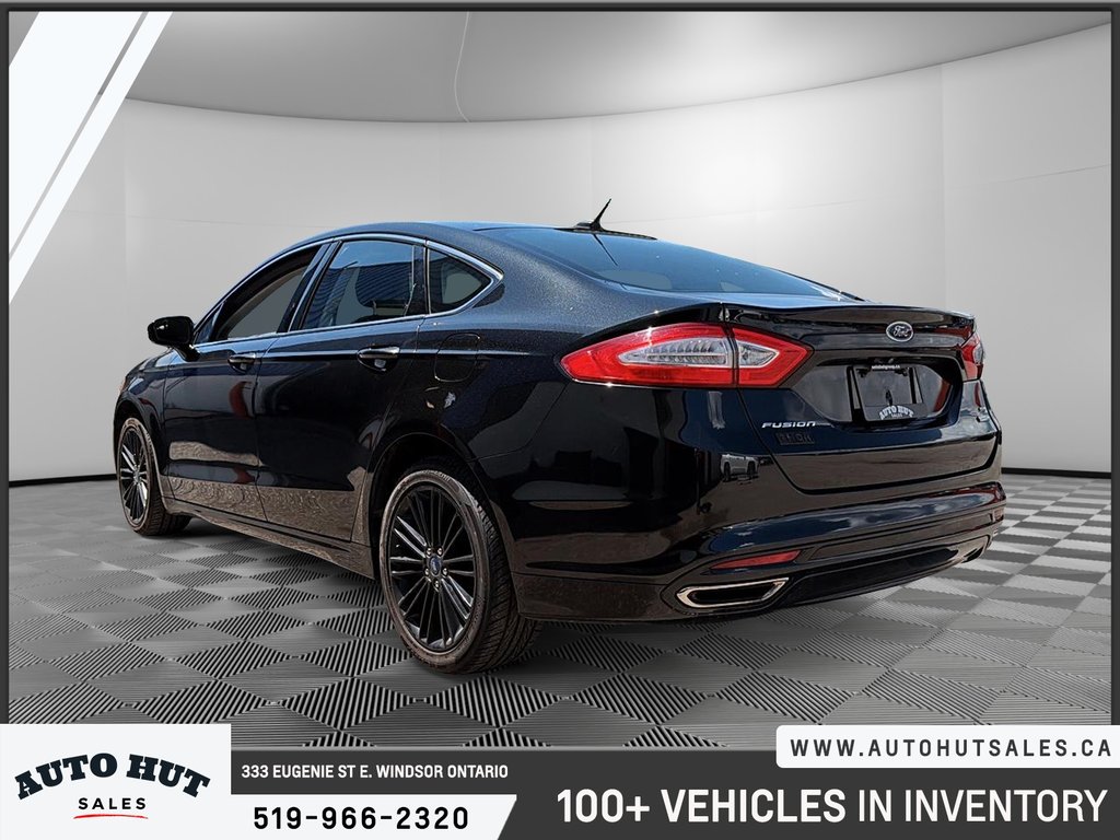 2014 Ford Fusion SE in Windsor, Ontario - 4 - w1024h768px