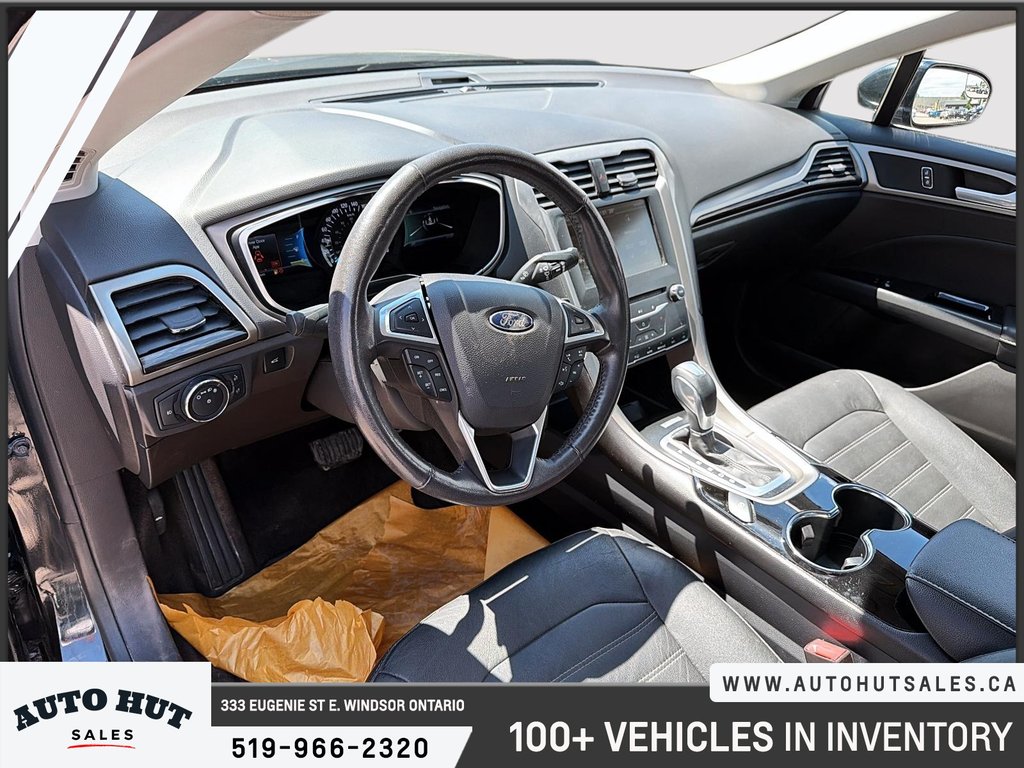 2014 Ford Fusion SE in Windsor, Ontario - 10 - w1024h768px