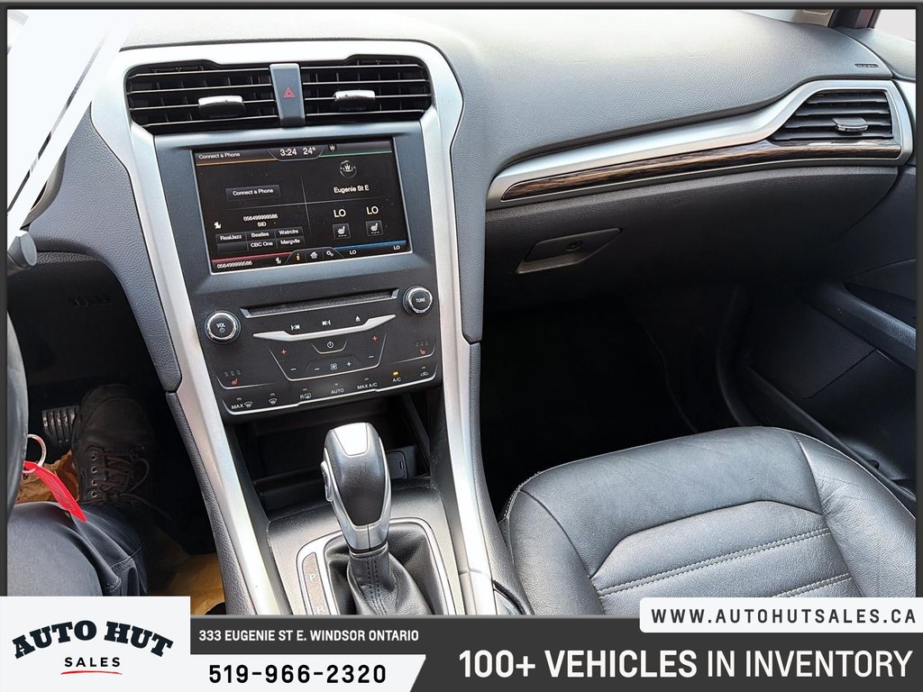 2014 Ford Fusion SE in Windsor, Ontario - 14 - w1024h768px