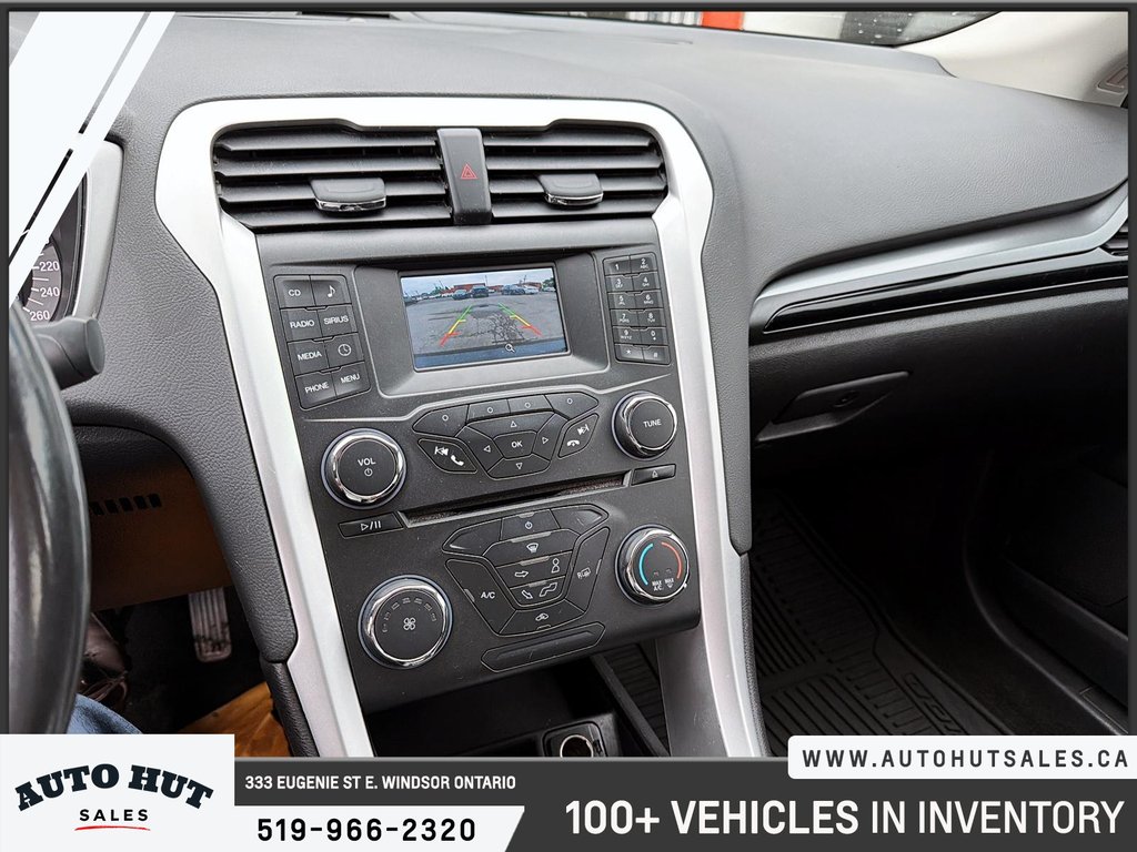 2015 Ford Fusion SE in Windsor, Ontario - 16 - w1024h768px