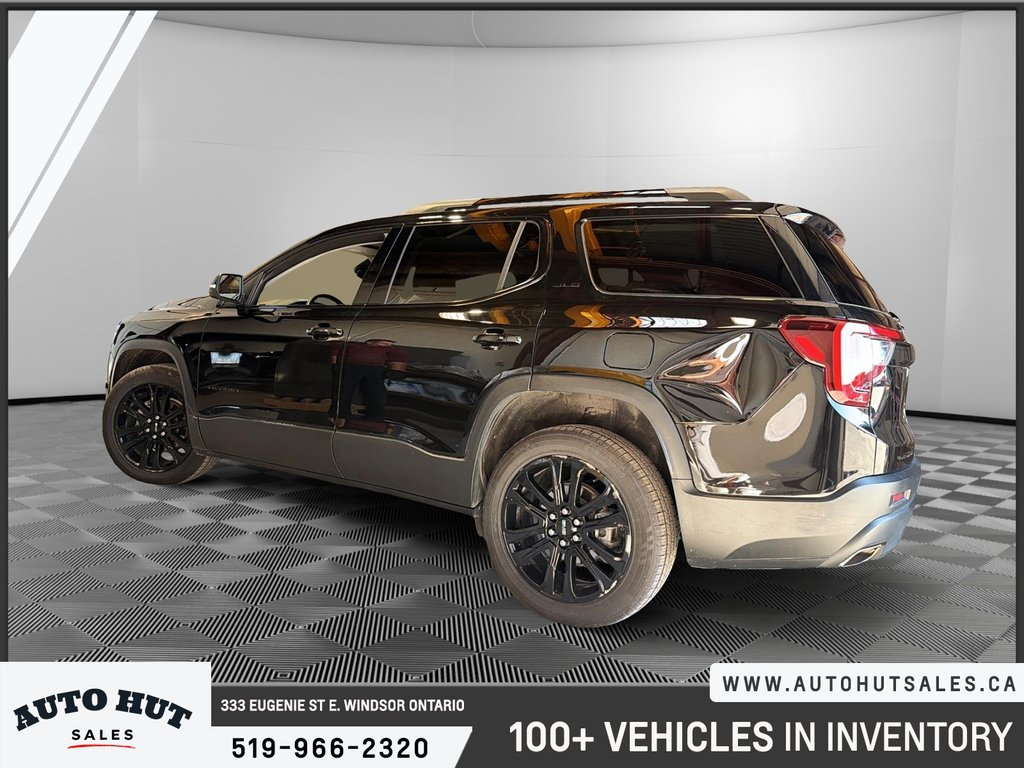 2023 GMC Acadia SLE in Windsor, Ontario - 3 - w1024h768px