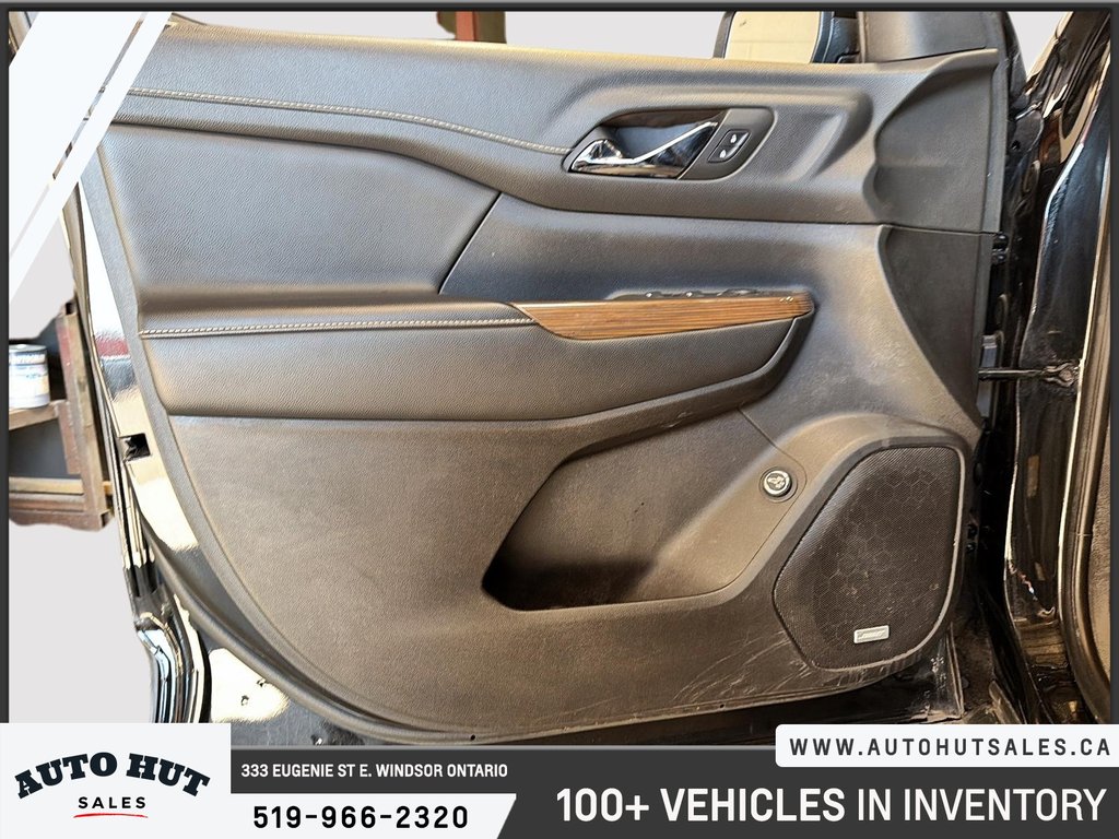2023 GMC Acadia SLE in Windsor, Ontario - 11 - w1024h768px