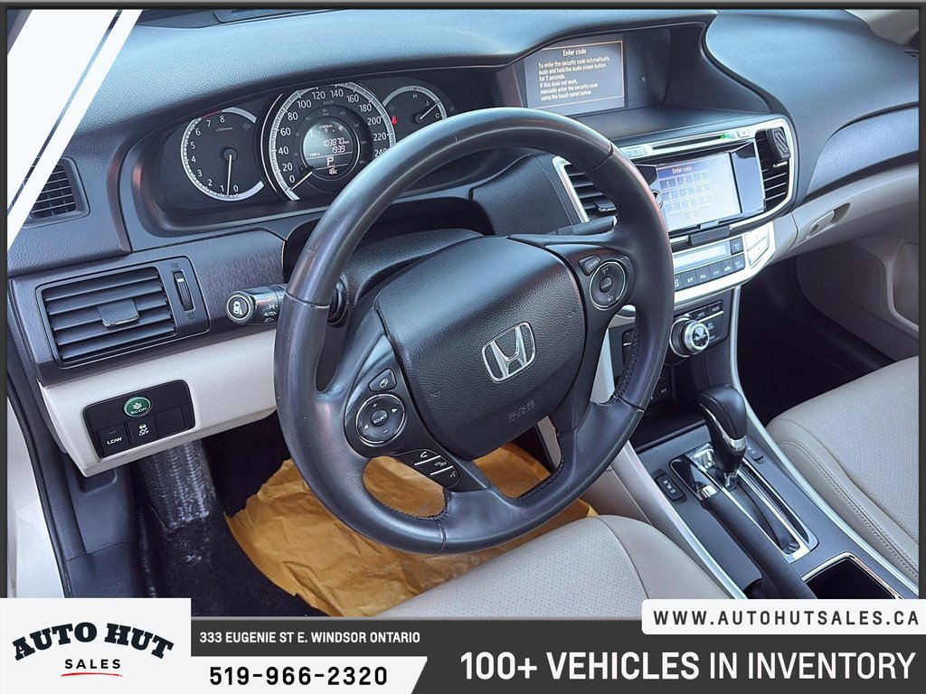 2015 Honda Accord Sedan Touring in Windsor, Ontario - 10 - w1024h768px