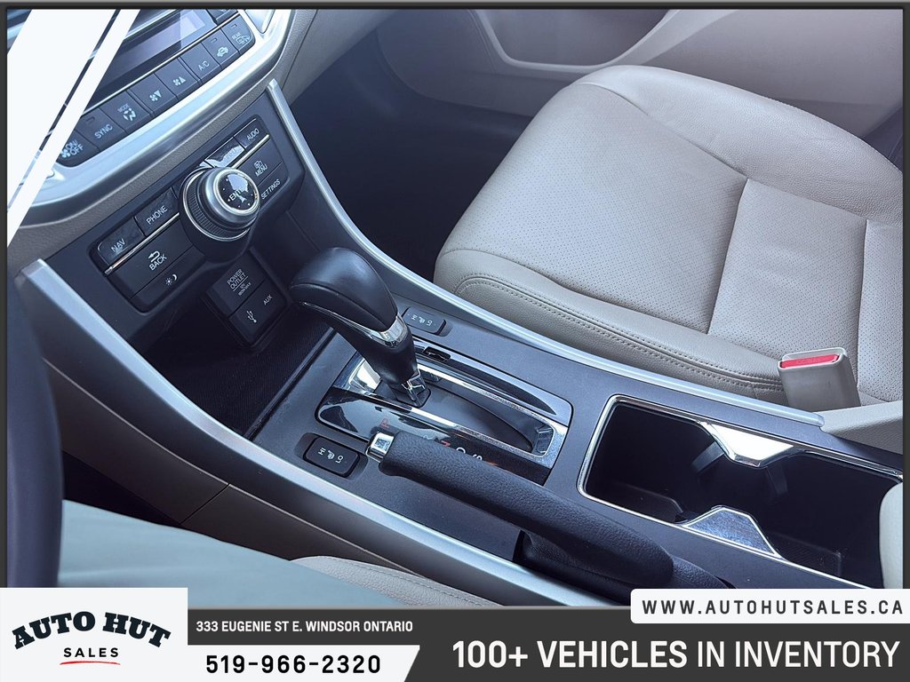 2015 Honda Accord Sedan Touring in Windsor, Ontario - 15 - w1024h768px