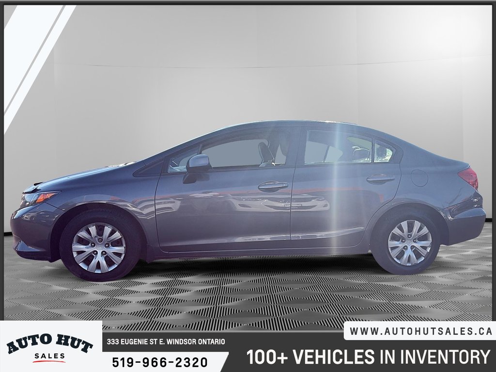 2012 Honda Civic Sdn LX in Windsor, Ontario - 5 - w1024h768px