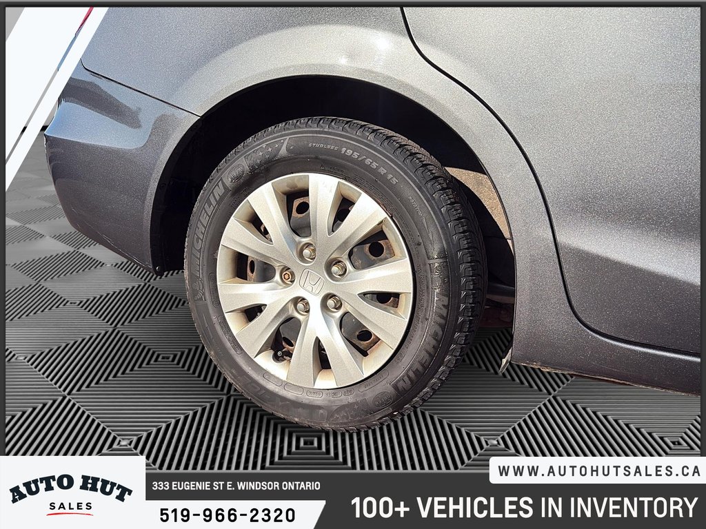2012 Honda Civic Sdn LX in Windsor, Ontario - 7 - w1024h768px