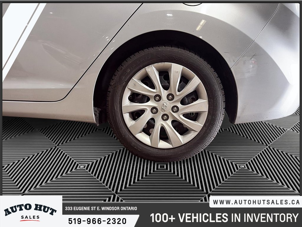 2011 Hyundai Elantra GLS PZEV in Windsor, Ontario - 7 - w1024h768px