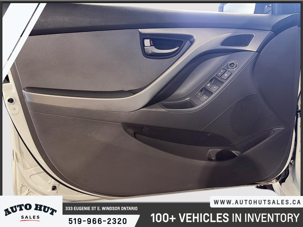 2013 Hyundai Elantra GL in Windsor, Ontario - 11 - w1024h768px