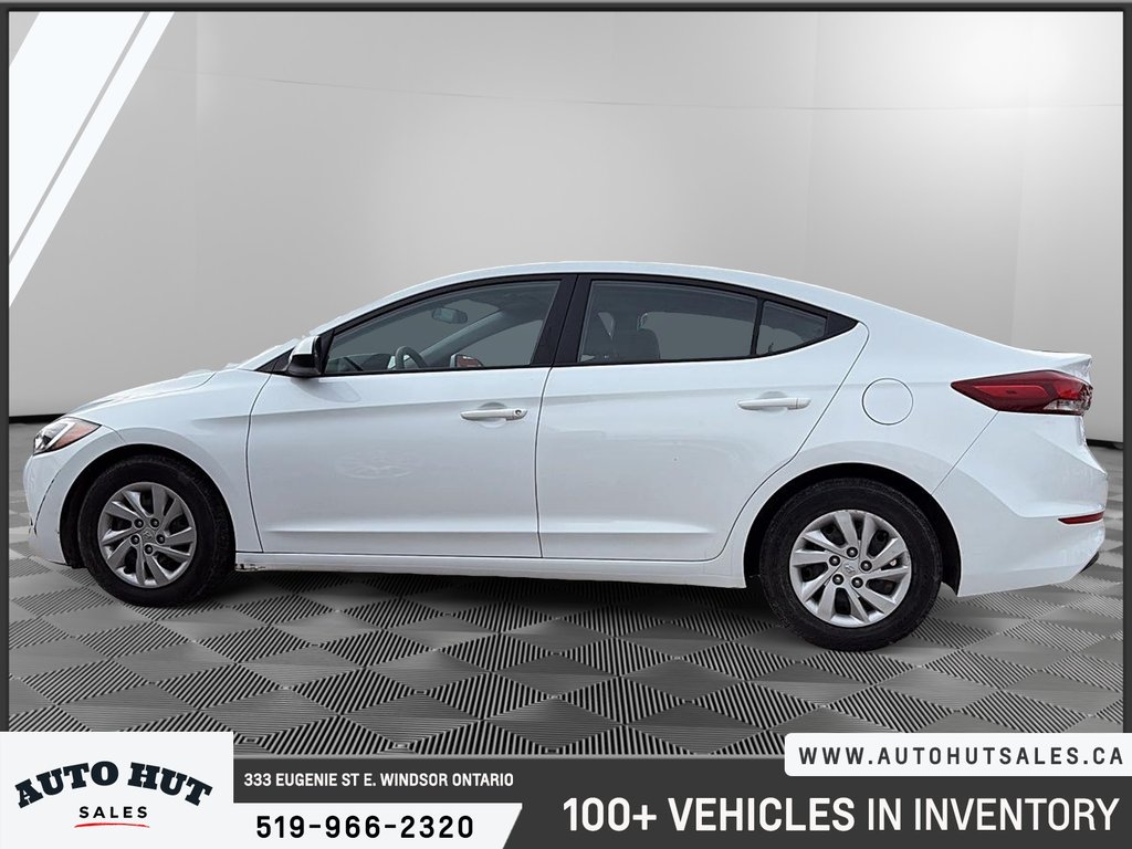 2017 Hyundai Elantra LE in Windsor, Ontario - 5 - w1024h768px