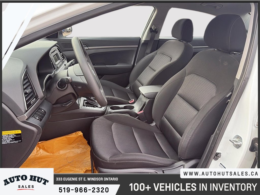 2017 Hyundai Elantra LE in Windsor, Ontario - 9 - w1024h768px