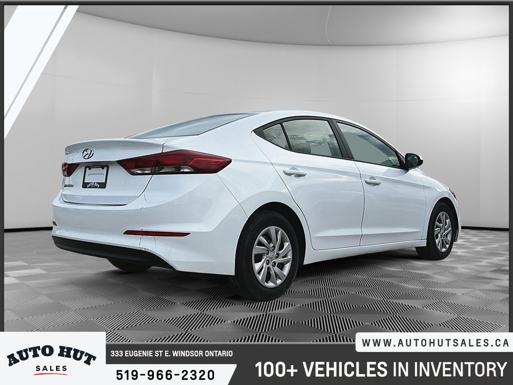2017 Hyundai Elantra LE in Windsor, Ontario - 3 - w1024h768px