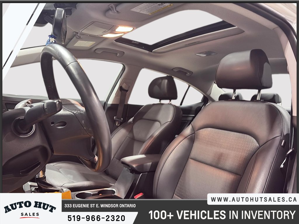 2017 Hyundai Elantra Limited SE in Windsor, Ontario - 17 - w1024h768px