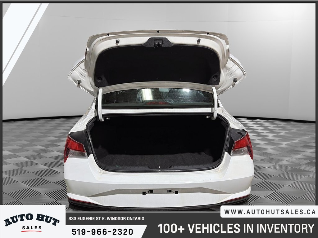 2021 Hyundai Elantra Preferred in Windsor, Ontario - 6 - w1024h768px