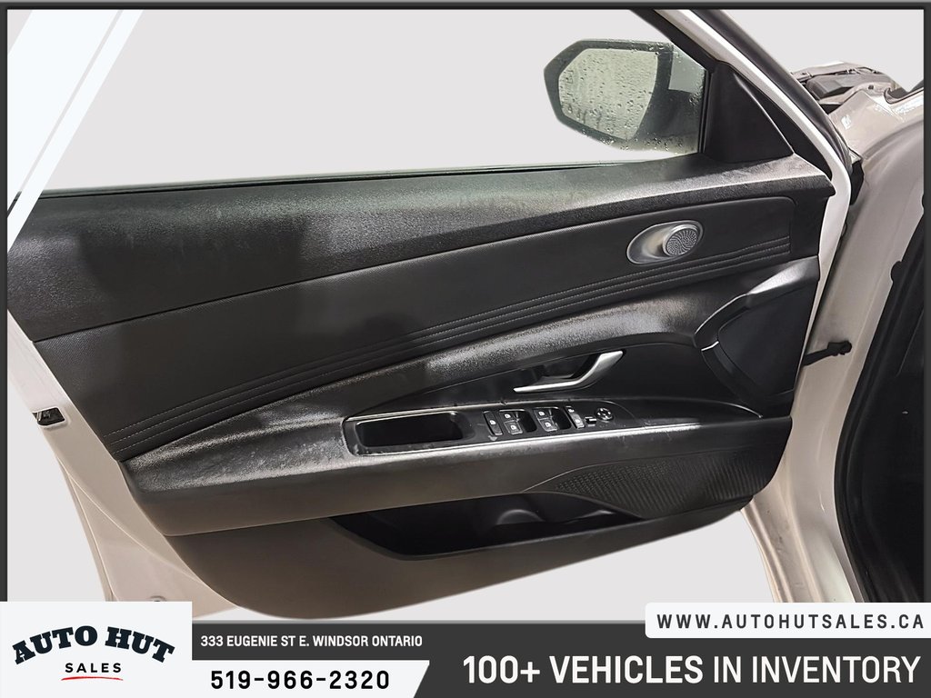 2021 Hyundai Elantra Preferred in Windsor, Ontario - 11 - w1024h768px