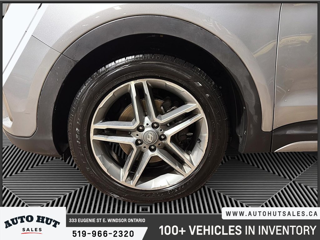 2017 Hyundai Santa Fe XL Limited in Windsor, Ontario - 8 - w1024h768px
