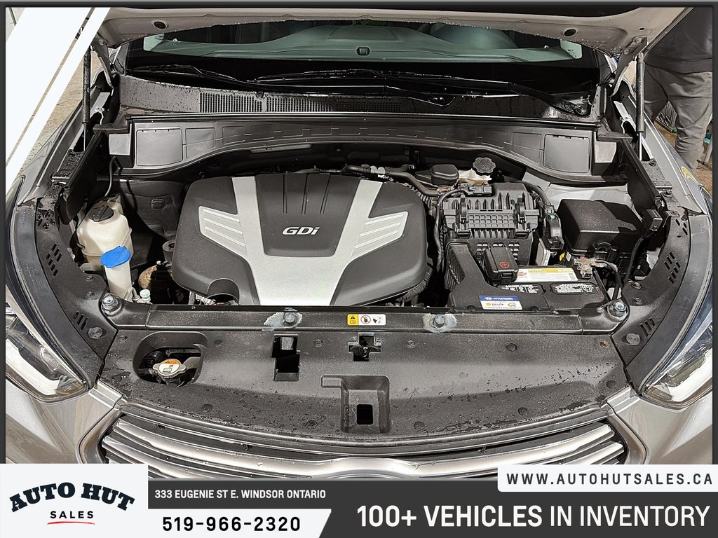 2017 Hyundai Santa Fe XL Limited in Windsor, Ontario - 9 - w1024h768px