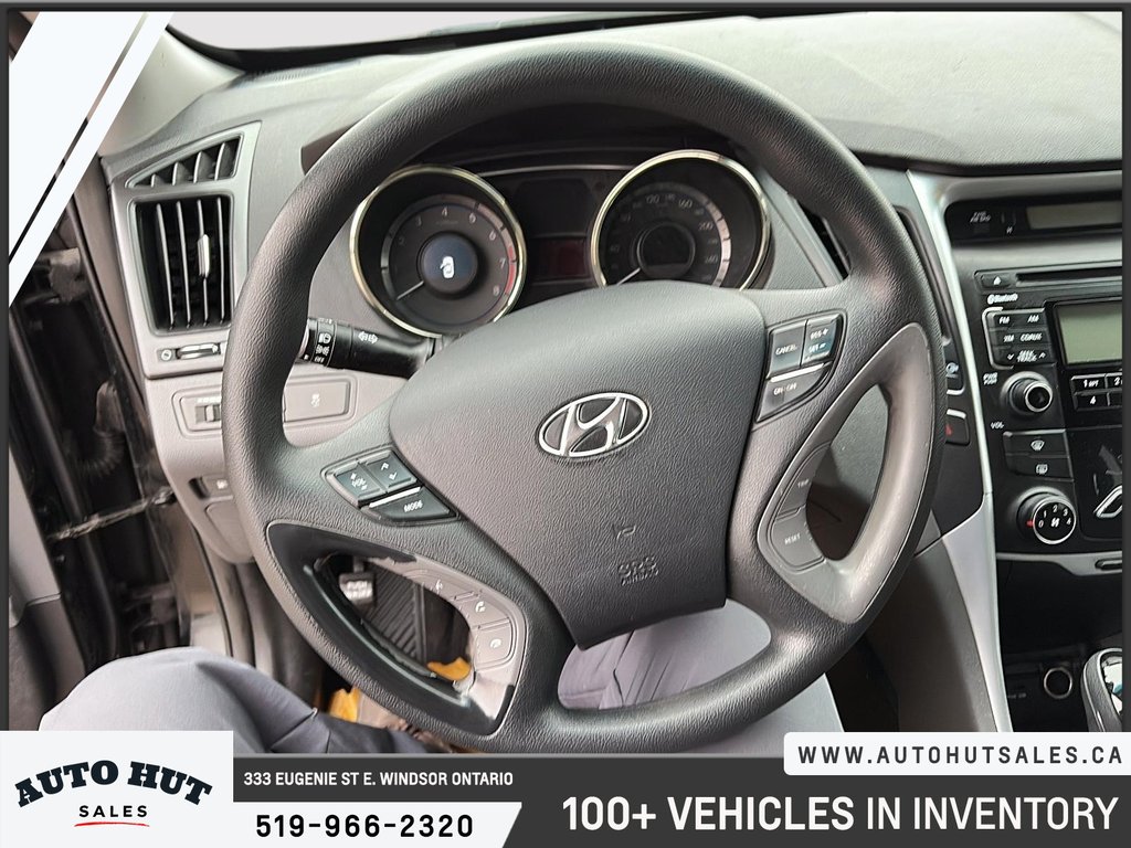 2011 Hyundai Sonata GL in Windsor, Ontario - 12 - w1024h768px