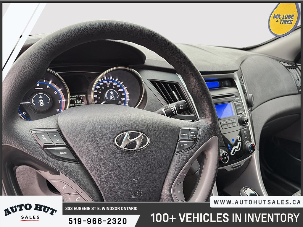 2011 Hyundai Sonata GL in Windsor, Ontario - 14 - w1024h768px