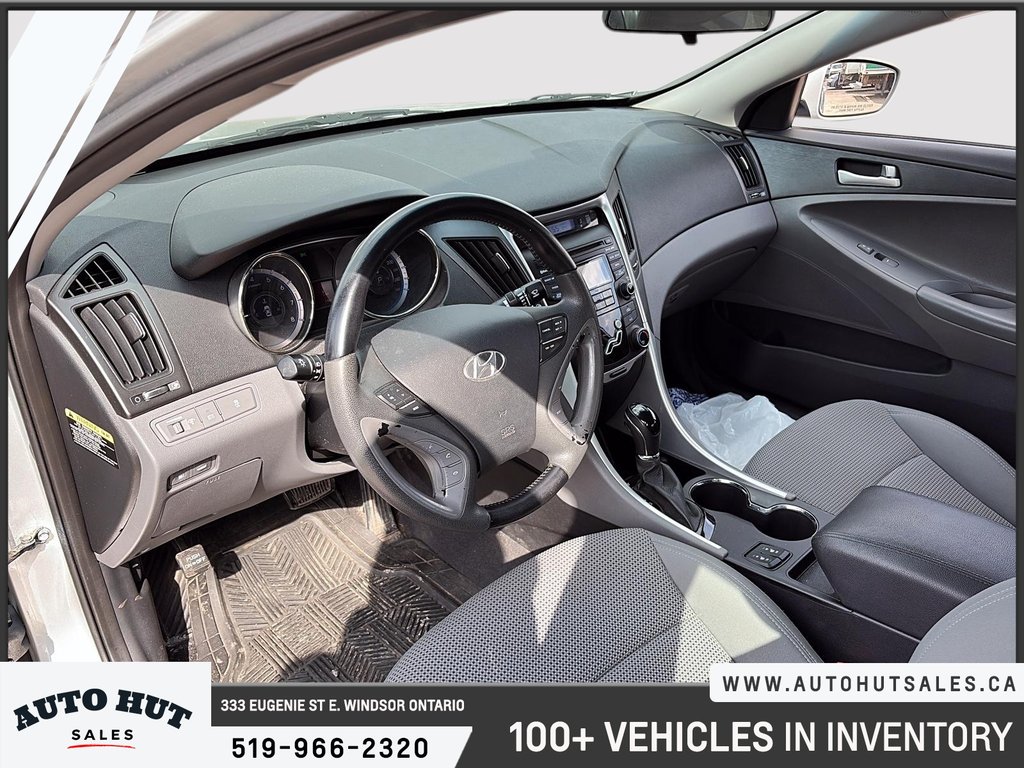 2013 Hyundai Sonata GLS in Windsor, Ontario - 10 - w1024h768px