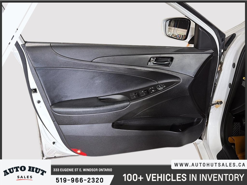 2013 Hyundai Sonata SE in Windsor, Ontario - 11 - w1024h768px