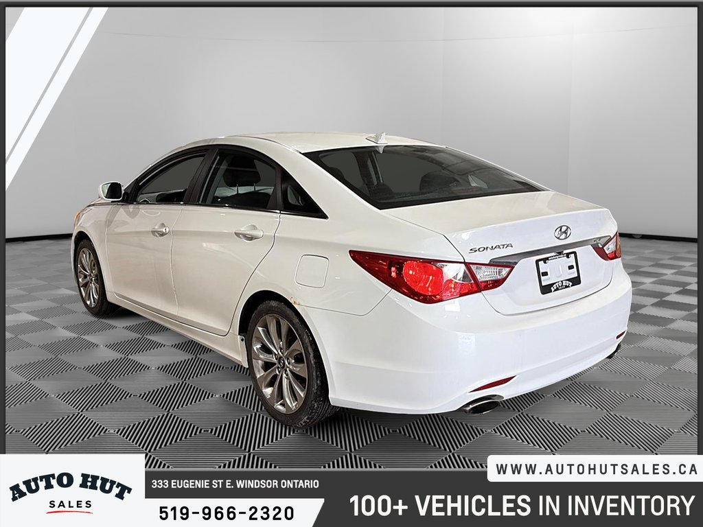 2013 Hyundai Sonata SE in Windsor, Ontario - 4 - w1024h768px
