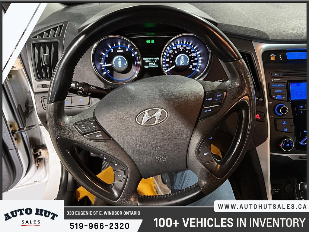 2013 Hyundai Sonata SE in Windsor, Ontario - 12 - w1024h768px