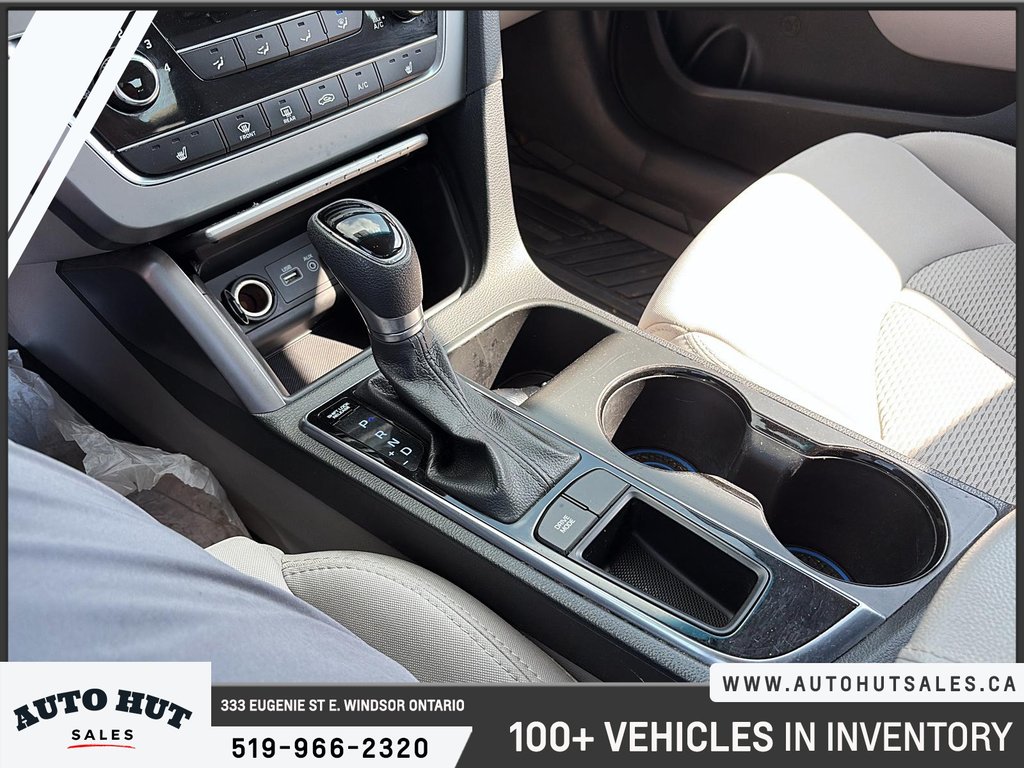2015 Hyundai Sonata GL 2.4L in Windsor, Ontario - 15 - w1024h768px