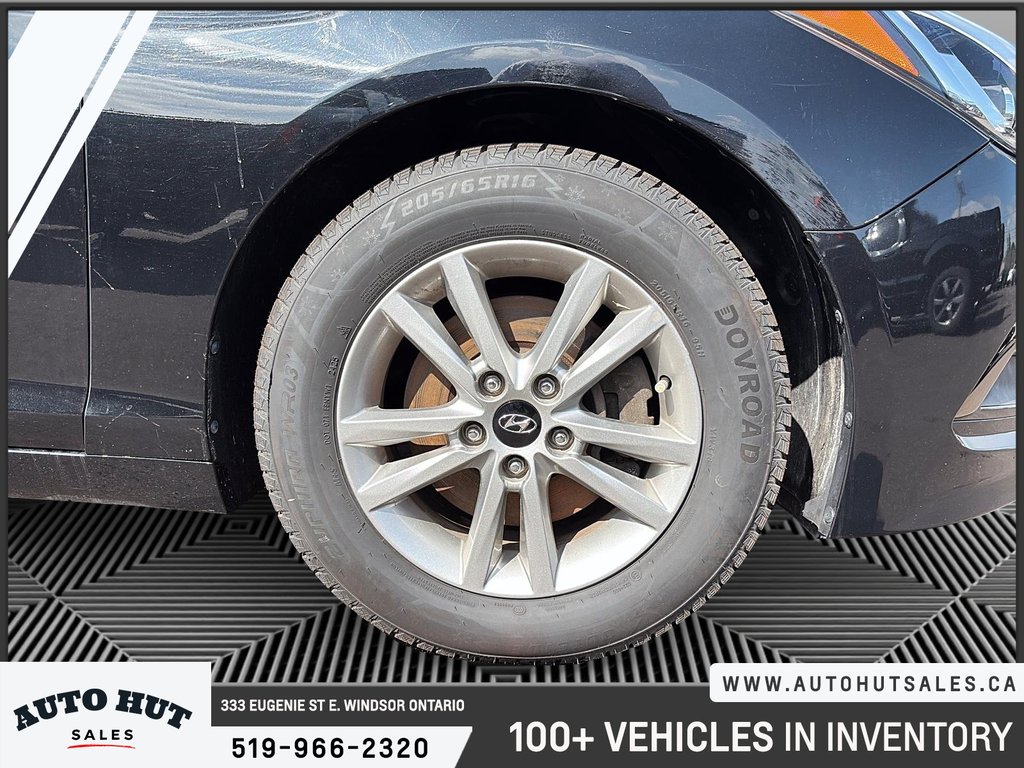 2015 Hyundai Sonata GL 2.4L in Windsor, Ontario - 7 - w1024h768px
