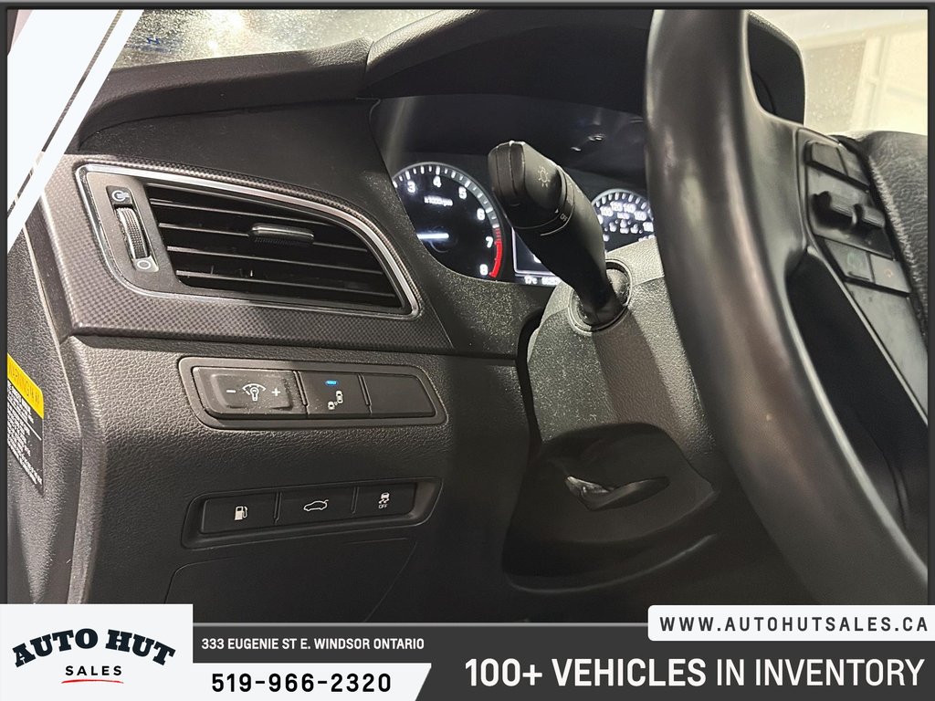 2016 Hyundai Sonata 2.4L Sport Tech in Windsor, Ontario - 16 - w1024h768px