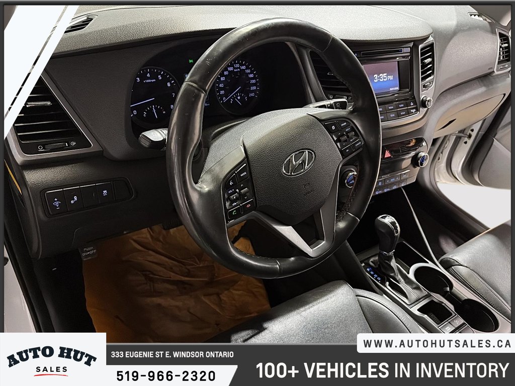 2017 Hyundai Tucson SE in Windsor, Ontario - 10 - w1024h768px