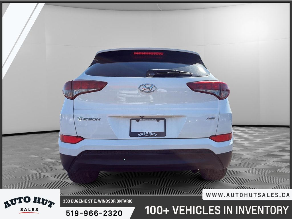 2017 Hyundai Tucson SE in Windsor, Ontario - 3 - w1024h768px