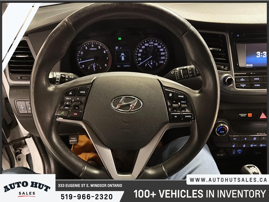 2017 Hyundai Tucson SE in Windsor, Ontario - 12 - w1024h768px