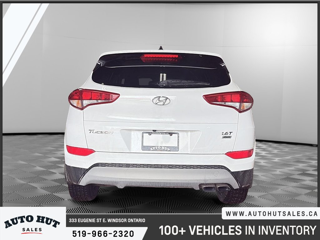 2018 Hyundai Tucson SE in Windsor, Ontario - 3 - w1024h768px