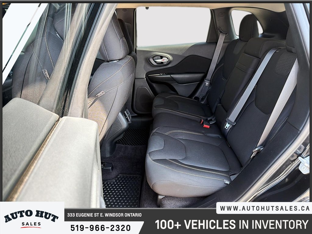 2016 Jeep Cherokee North in Windsor, Ontario - 18 - w1024h768px