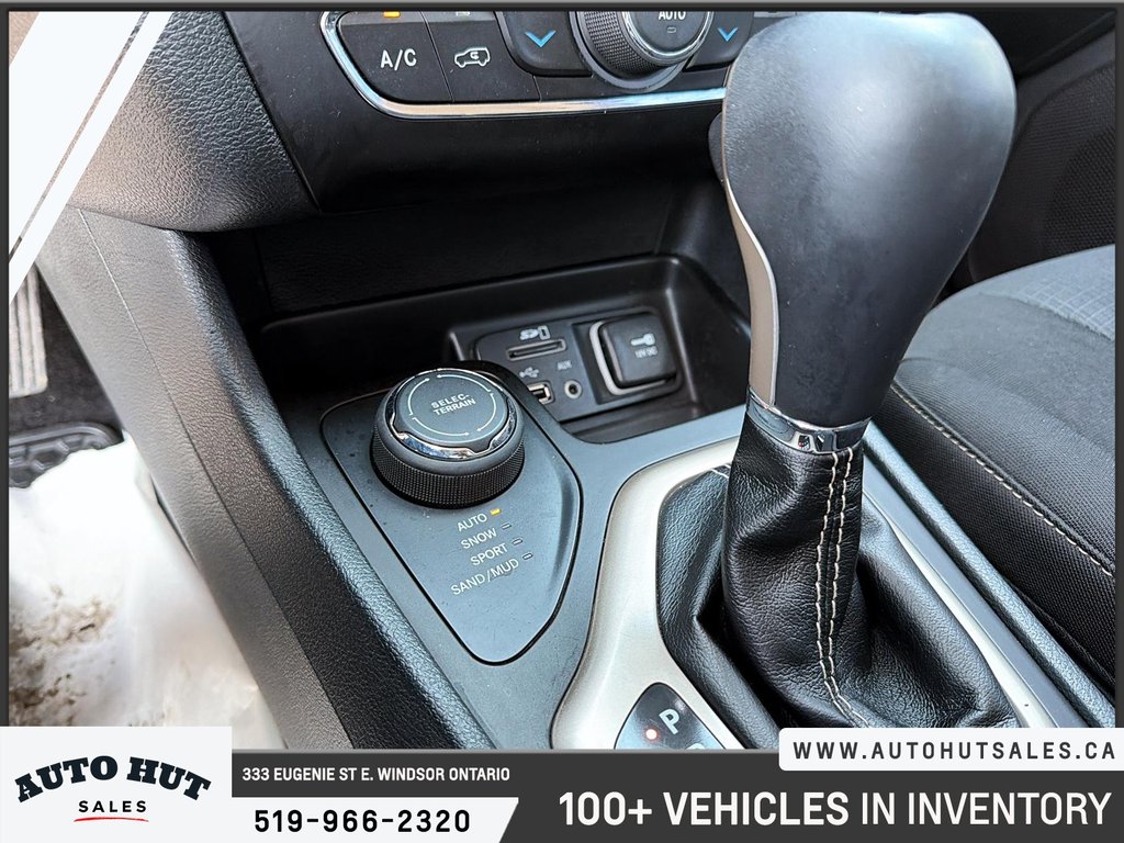 2016 Jeep Cherokee North in Windsor, Ontario - 16 - w1024h768px