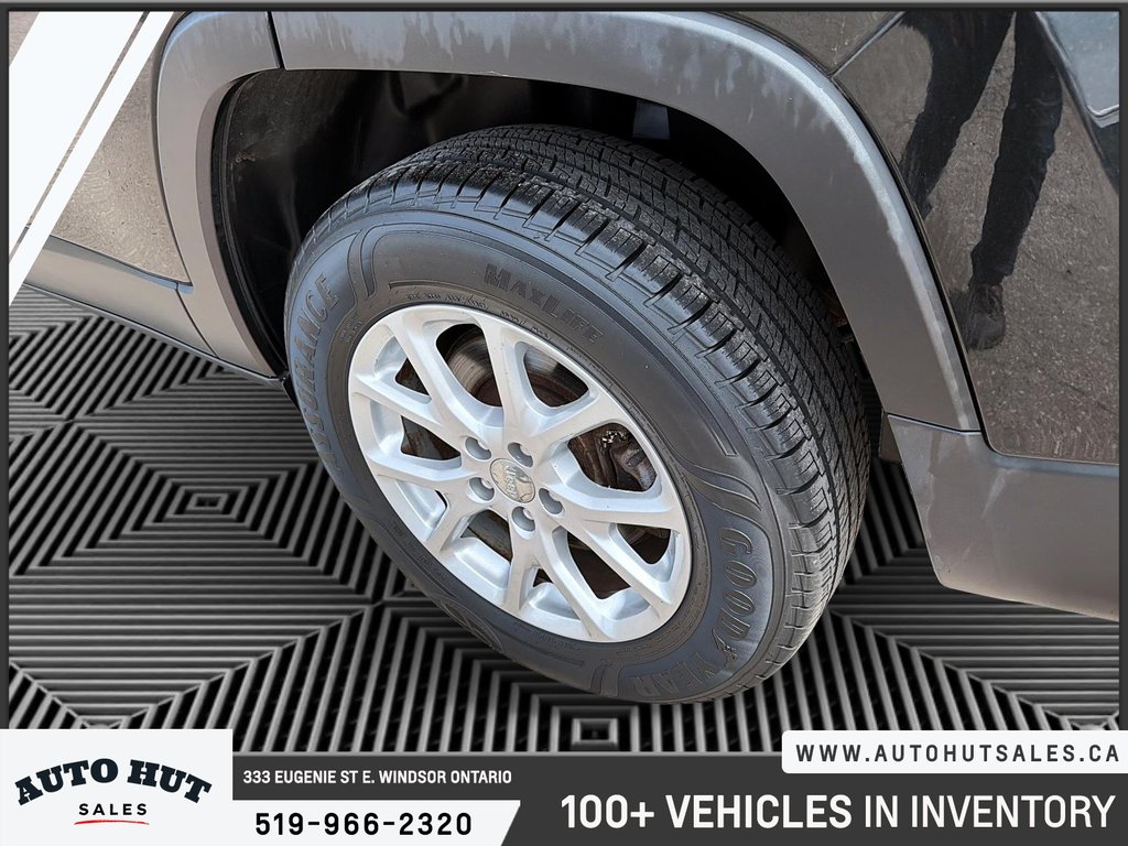 2016 Jeep Cherokee North in Windsor, Ontario - 7 - w1024h768px