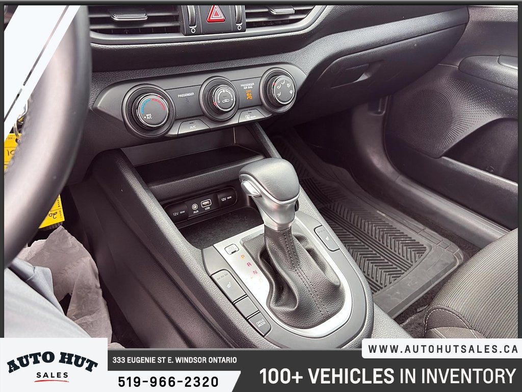 2020 Kia Forte LX in Windsor, Ontario - 15 - w1024h768px