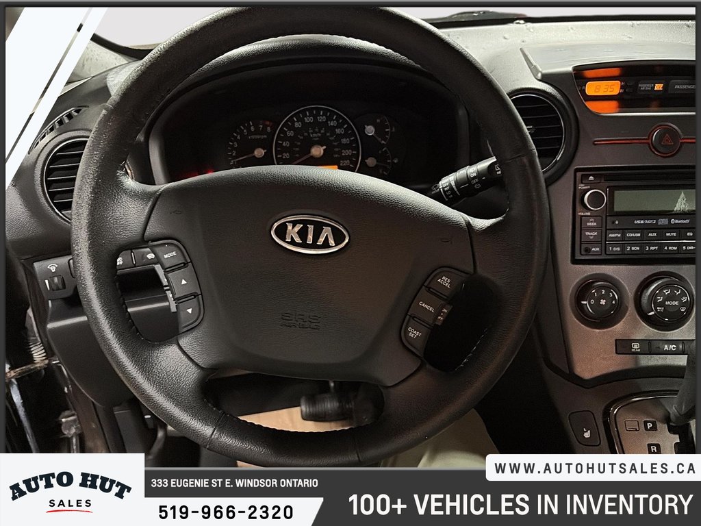 2012 Kia Rondo in Windsor, Ontario - 12 - w1024h768px