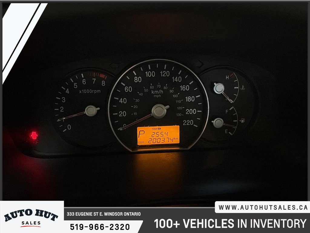 2012 Kia Rondo in Windsor, Ontario - 14 - w1024h768px