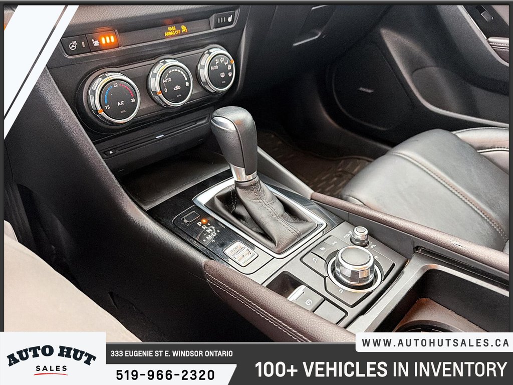 2018 Mazda 3 in Windsor, Ontario - 15 - w1024h768px