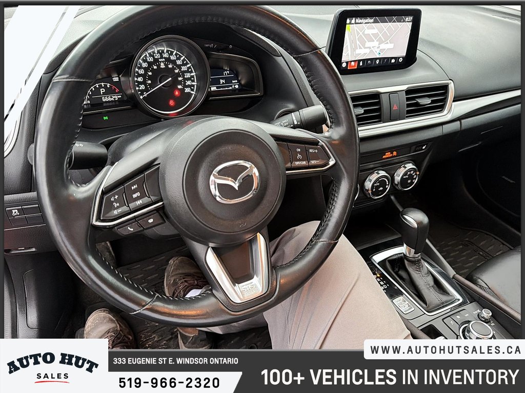 2018 Mazda 3 in Windsor, Ontario - 12 - w1024h768px
