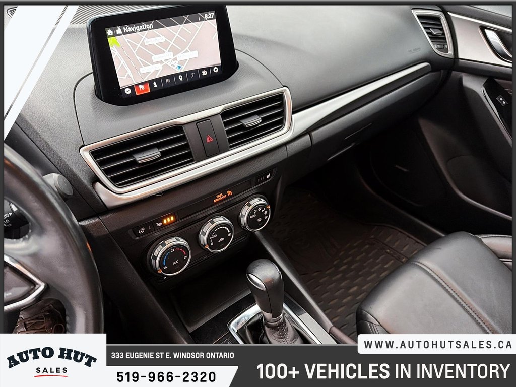 2018 Mazda 3 in Windsor, Ontario - 14 - w1024h768px