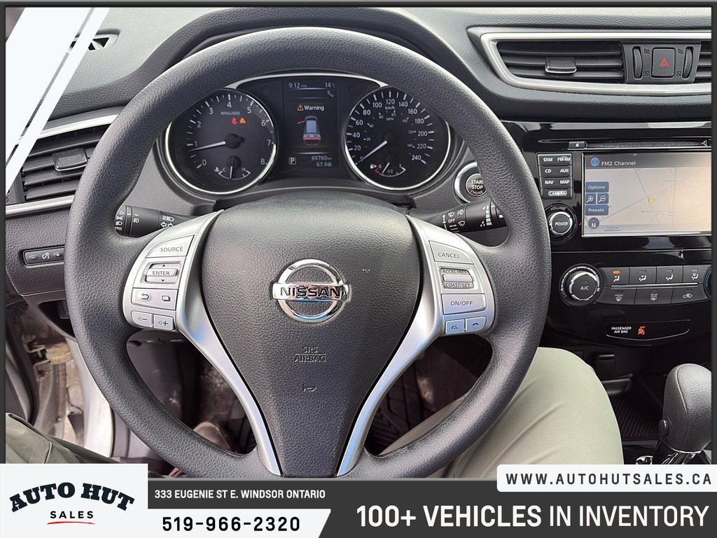 2016 Nissan Rogue SV in Windsor, Ontario - 12 - w1024h768px