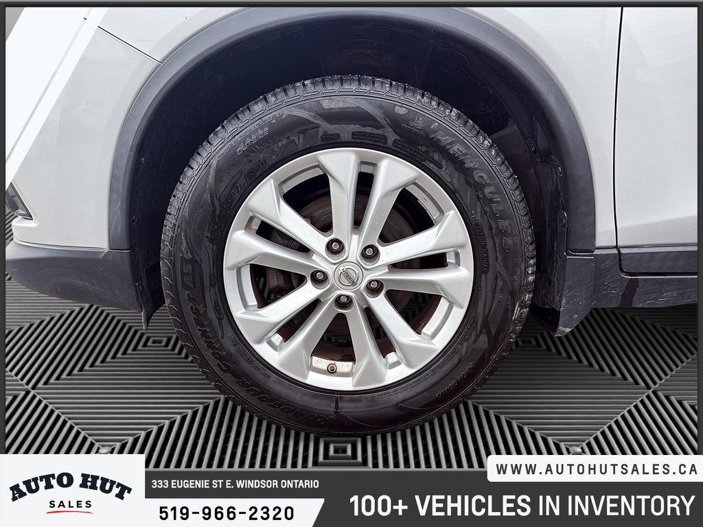 2016 Nissan Rogue SV in Windsor, Ontario - 7 - w1024h768px