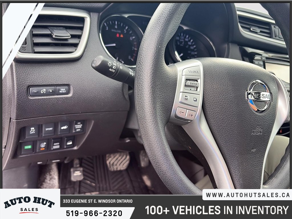 2016 Nissan Rogue SV in Windsor, Ontario - 14 - w1024h768px
