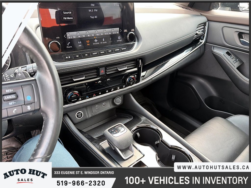 2023 Nissan Rogue SL in Windsor, Ontario - 15 - w1024h768px