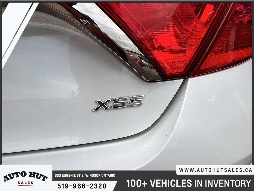 2015 Toyota Camry in Windsor, Ontario - 21 - w1024h768px