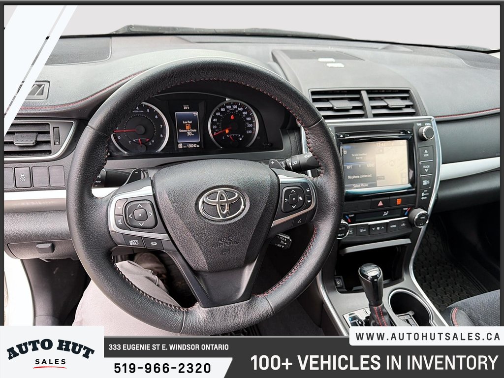 2015 Toyota Camry in Windsor, Ontario - 12 - w1024h768px