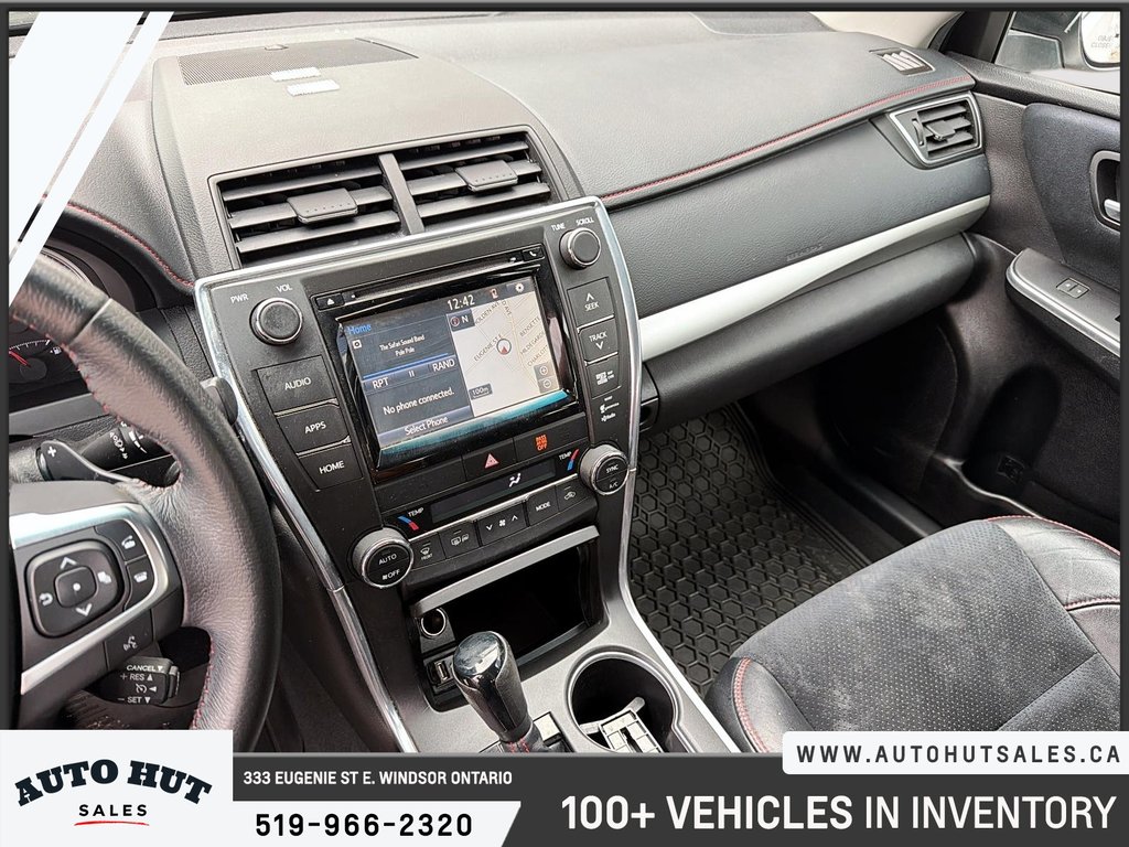 2015 Toyota Camry in Windsor, Ontario - 14 - w1024h768px