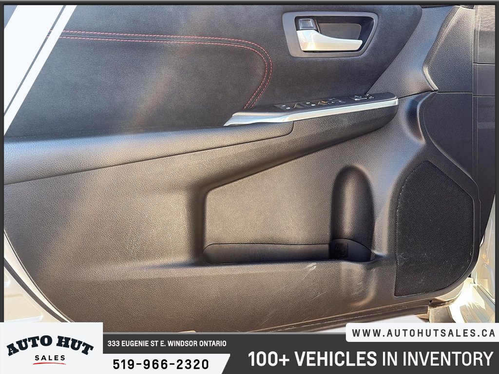 2016 Toyota Camry xse in Windsor, Ontario - 11 - w1024h768px